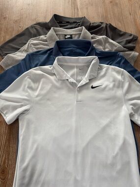 Nike Men’s Golf Polos Size Small Set of 4